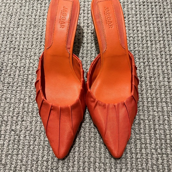 Jagger The Label Orange Pointed Toe Kitten Heel - Picture 2 of 4